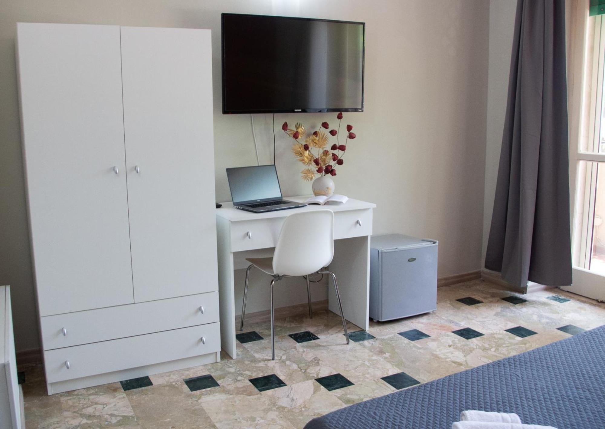 Mirage Place Couette-café